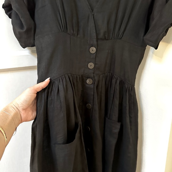 All That Remains is Love Audrey Dress in Noir - Picture 15 of 17